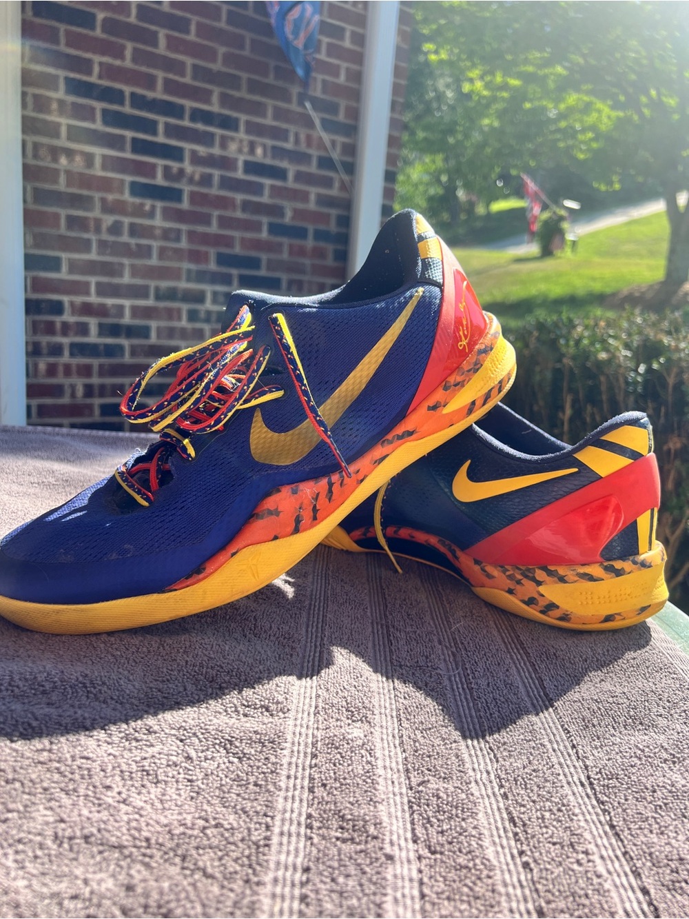 Nike KOBE BUNDLE -Barcelona/ Grinch Basketball Shoes in size 12!!